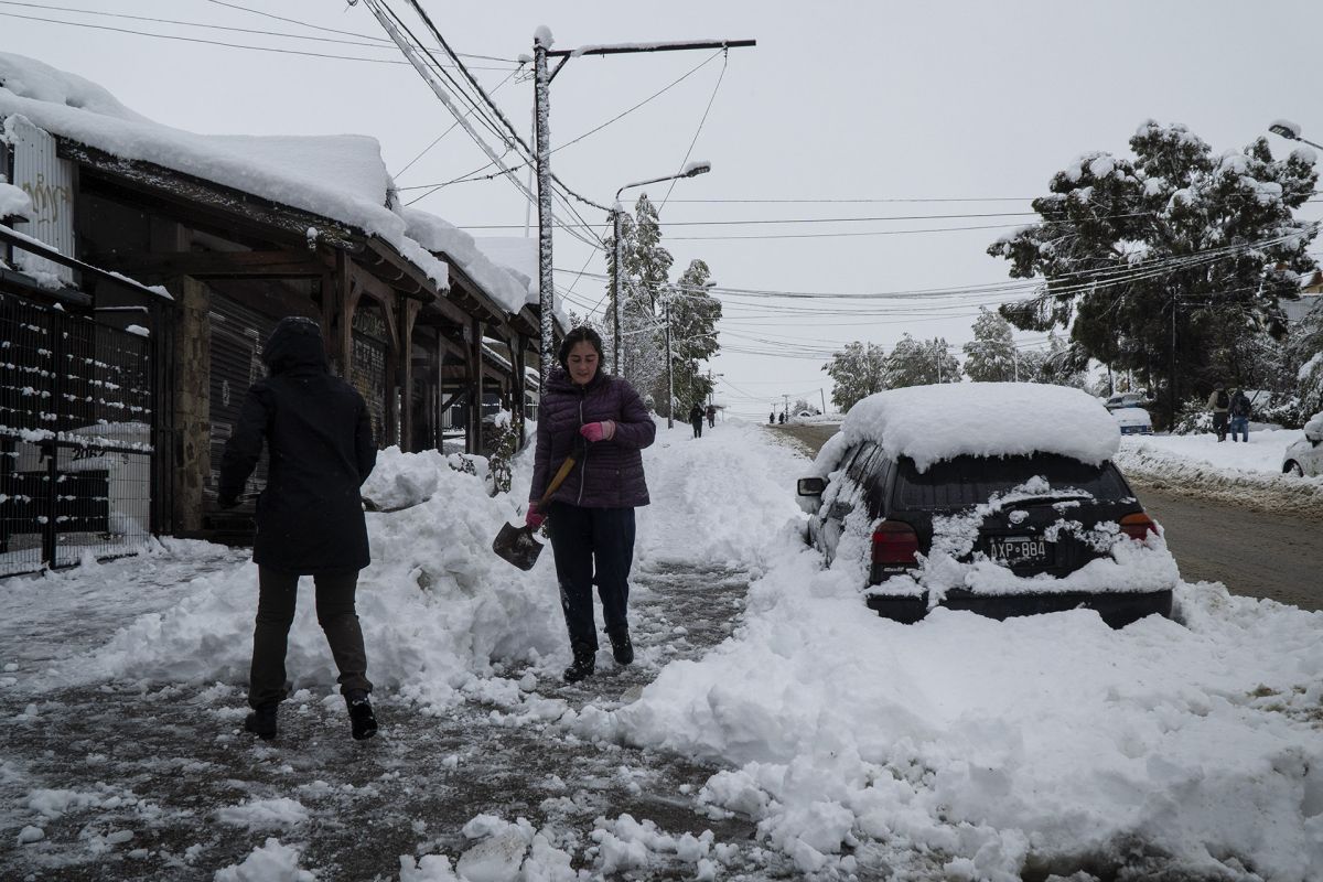 Bariloche cubierto de nieve las postales de un día de alerta