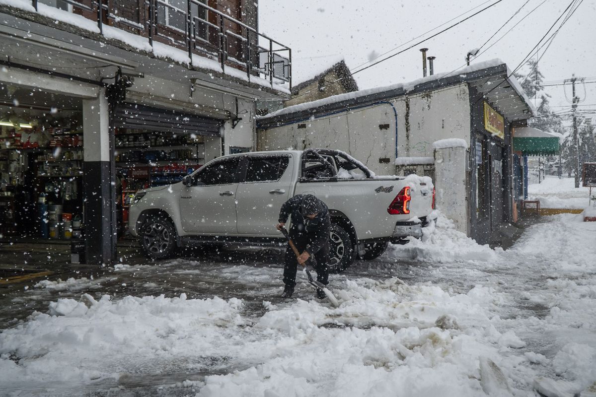 Bariloche cubierto de nieve las postales de un día de alerta