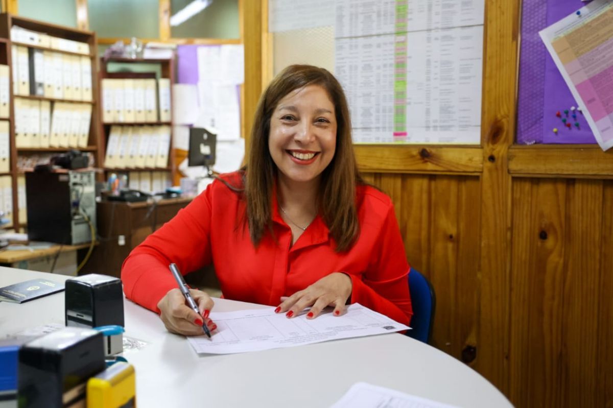 Arabela Carreras formalizó su candidatura a intendente 