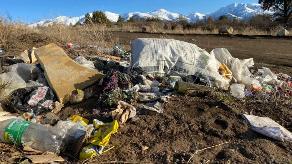 Denuncian la formación de distintos basurales en el Este 