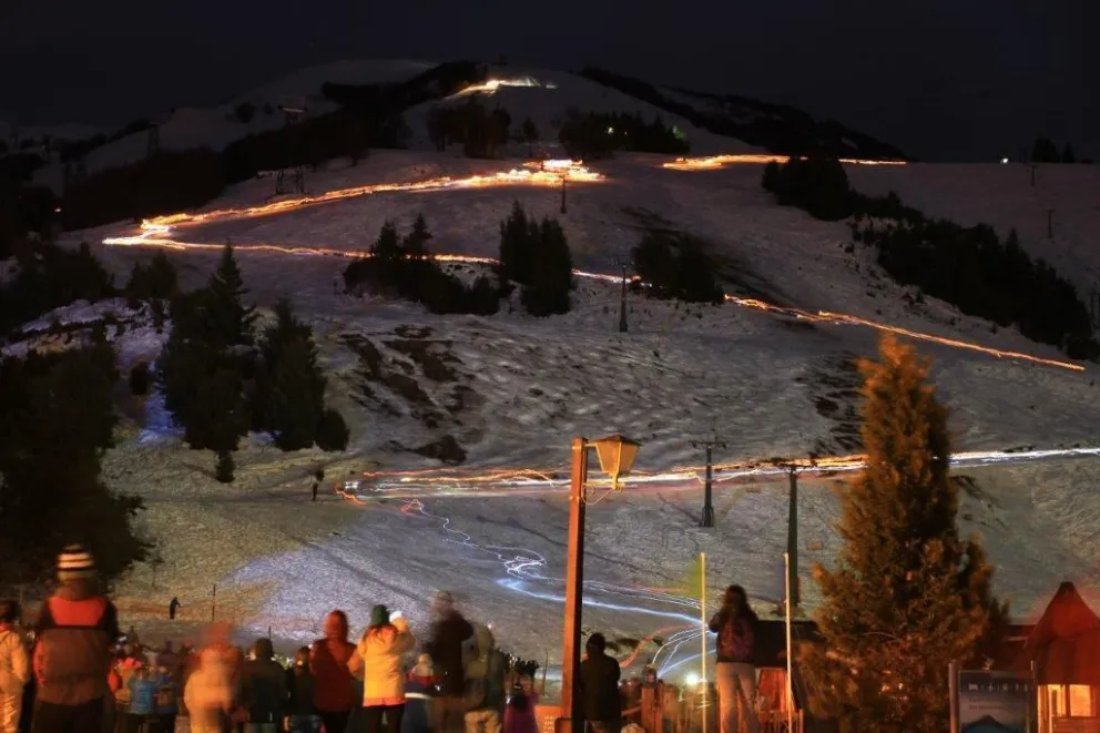 La bajada de luces dará inicio a la Fiesta Nacional de la Nieve