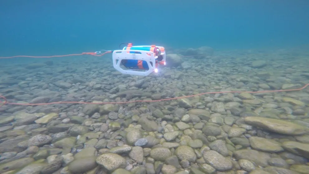 PANCORA, un robot que explora las profundidades del lago