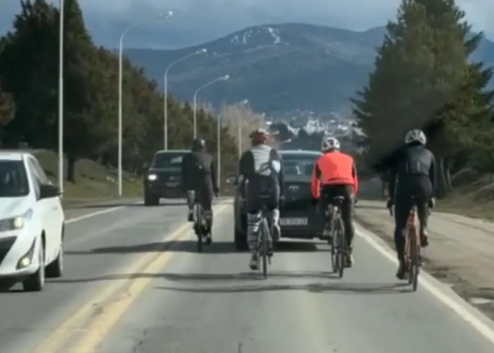 Denuncian imprudencia de ciclistas que circulaban por la ruta