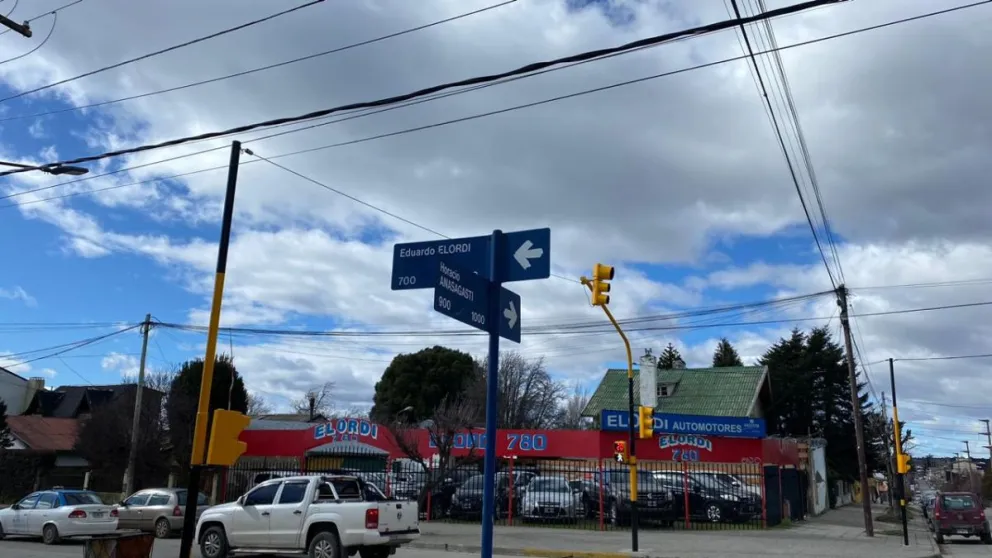 Comenzaron a funcionar los nuevos semáforos en intersecciones críticas de Bariloche