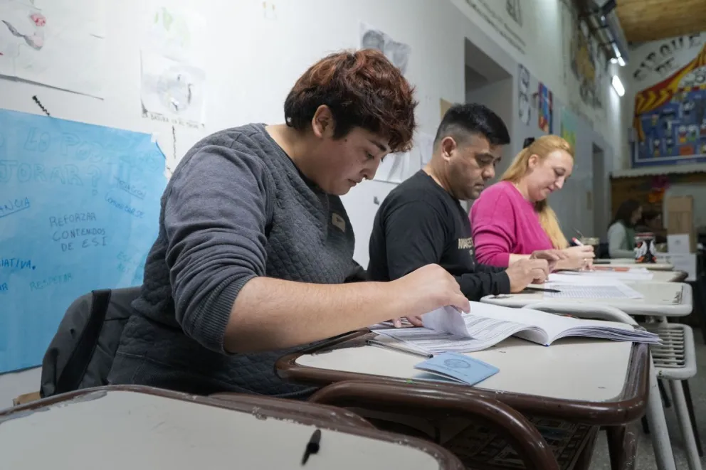 Denuncian la falta de pago a autoridades de mesa de las elecciones municipales
