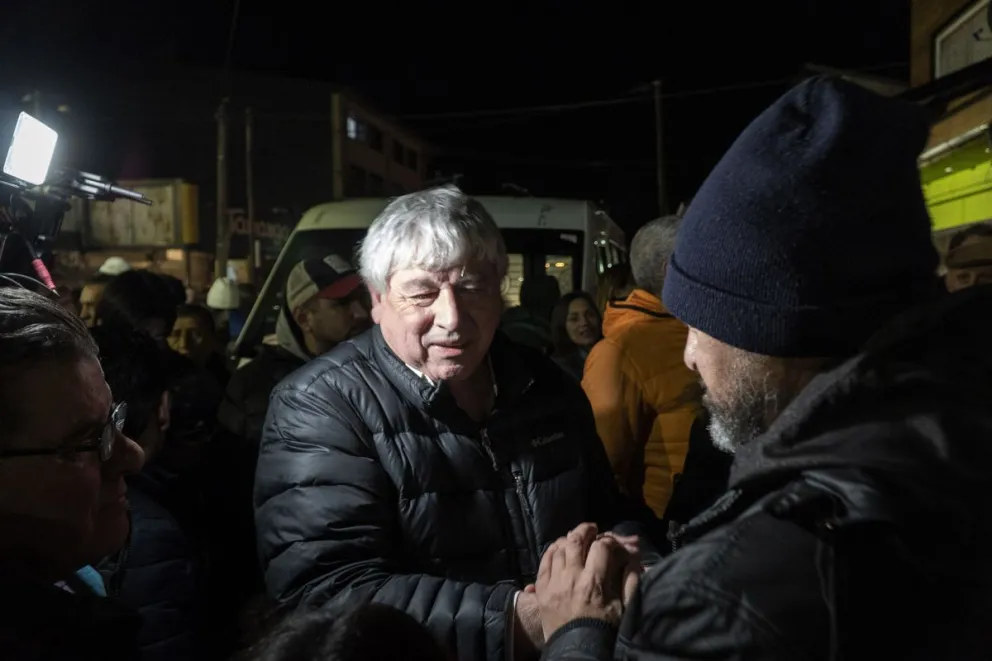 "El que trabaja se queda y el que no, se va a su casa"