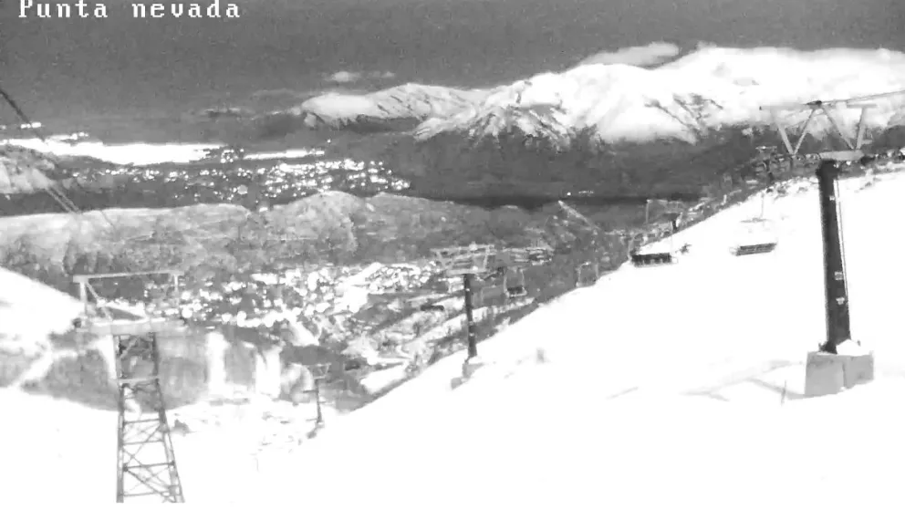 Misteriosa luz nocturna sorprendió a Bariloche en la madrugada
