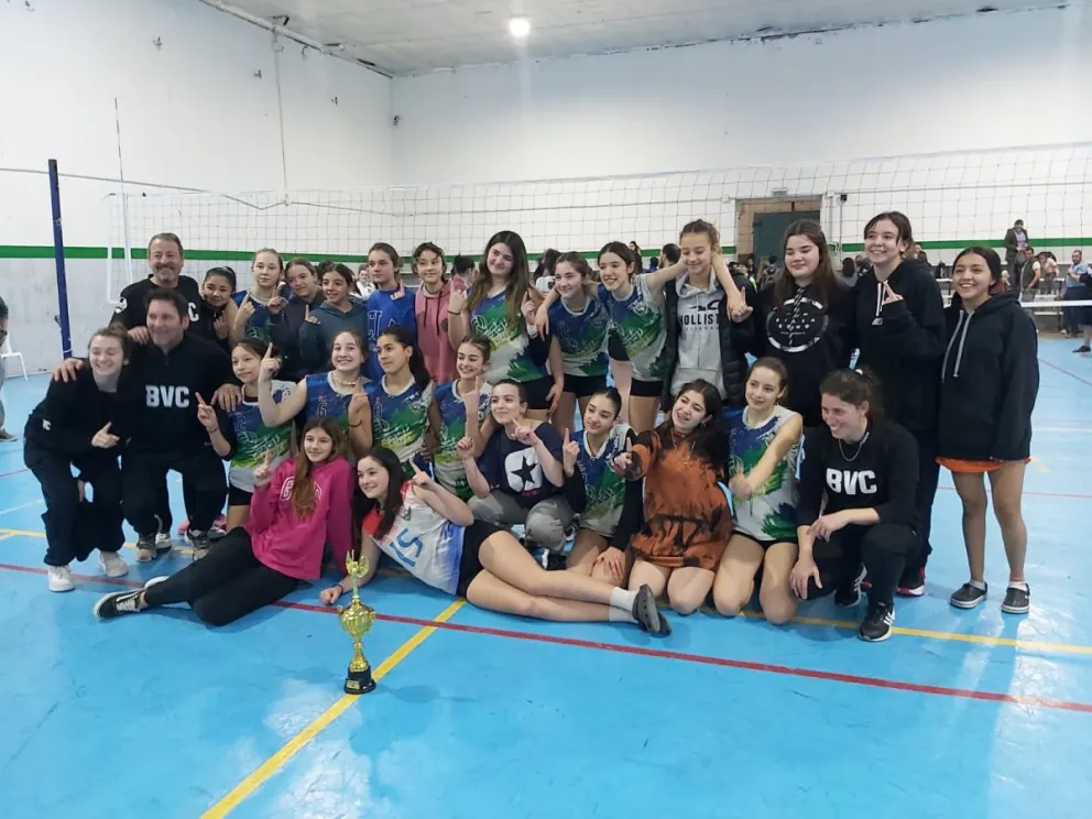 En Sub14 damas, Bariloche Voley Club sumó un gran título en Cipolletti