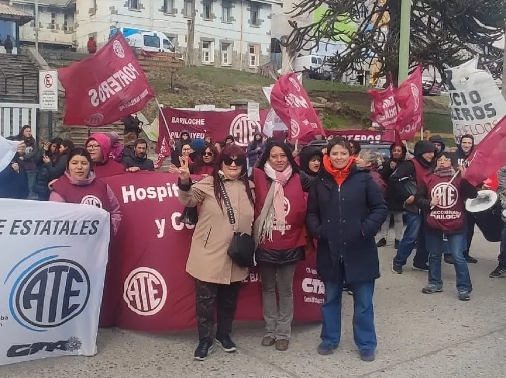 Exigen que el Gobierno difunda el sueldo de sus funcionarios