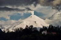 Por un incremento en la actividad, declararon alerta naranja para el volcán Villarrica