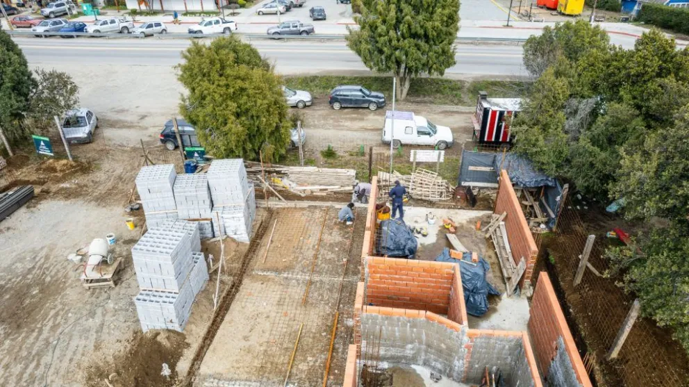 Pasada la veda climática, retoman la construcción del Gimnasio Nº 5 