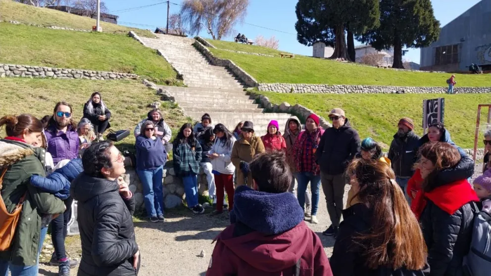 Capacitaron a feriantes del Encuentro de Mujeres y Disidencias en la separación de residuos