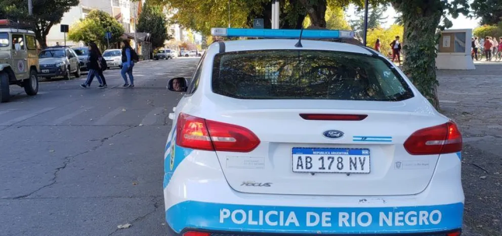 Fueron detenidos cuando violentaban autos en el centro de la ciudad