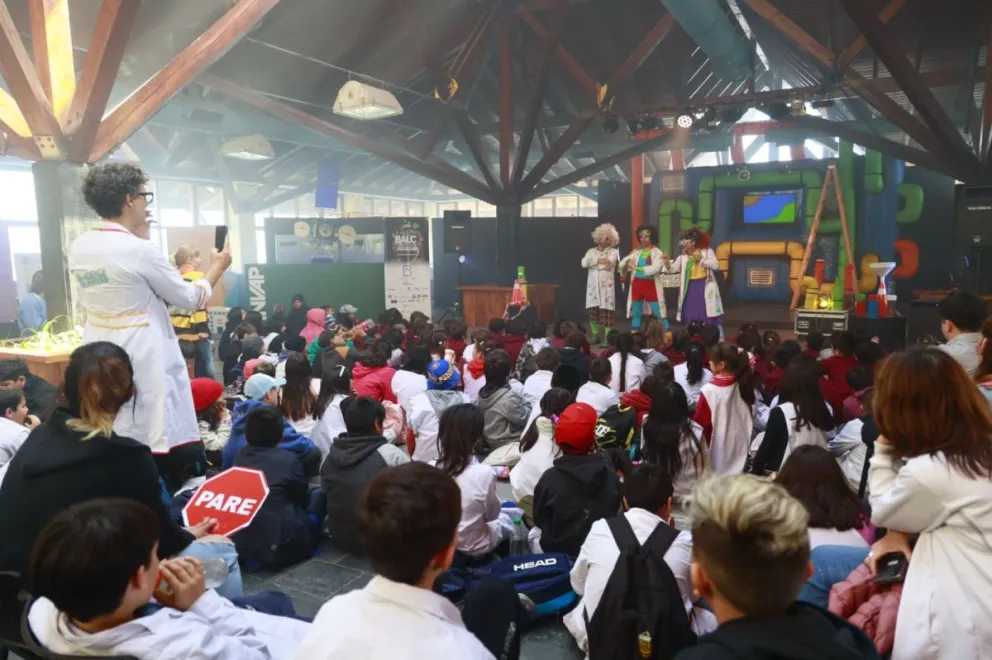 Para promover la alimentación saludable, el BALC ofrece shows gratuitos para las infancias