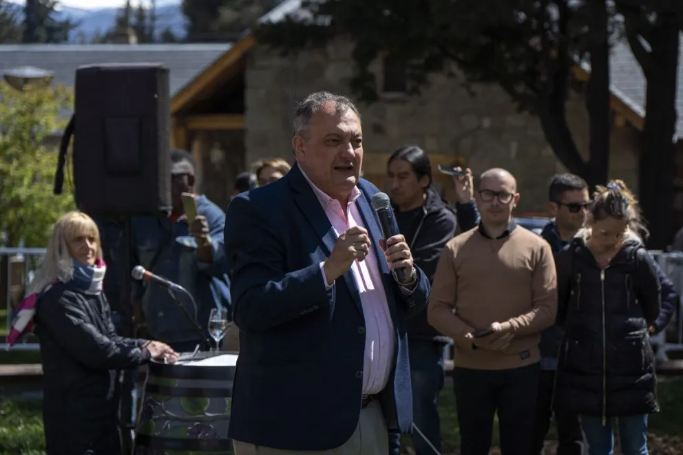 Gennuso se despidió de la intendencia con un video