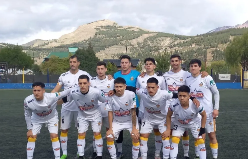 El "Cruzado" ganó en Esquel y se afianzó en lo más alto