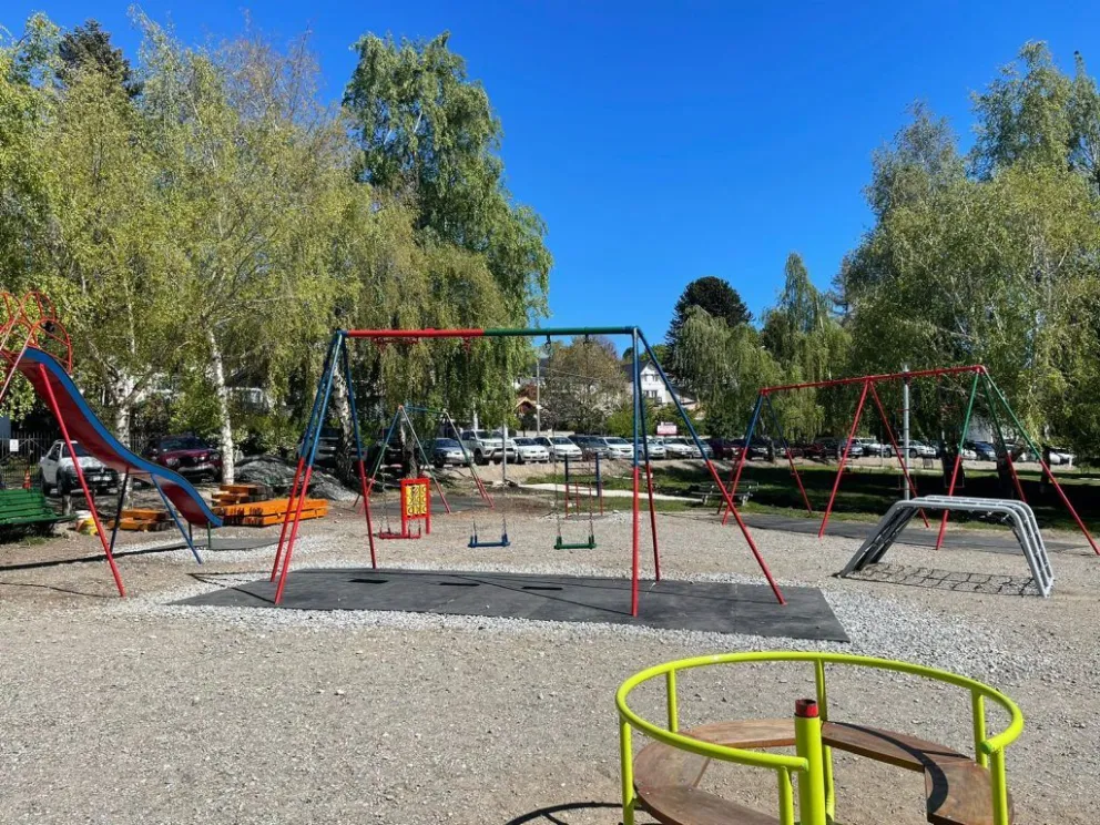 Avanzan con la mejora integral de plaza Belgrano