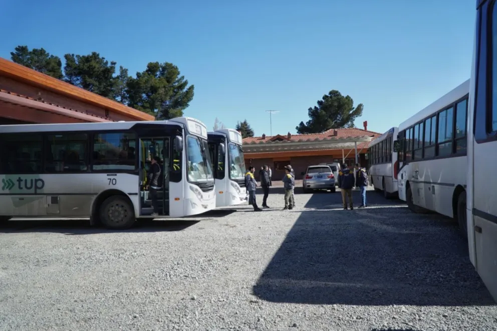 Paro de colectivos: aún no hay novedades del pago de salarios