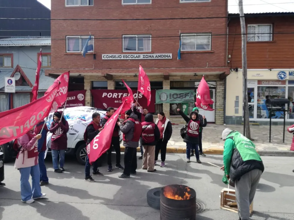 La adhesión al paro de porteros de ATE superó el 80%