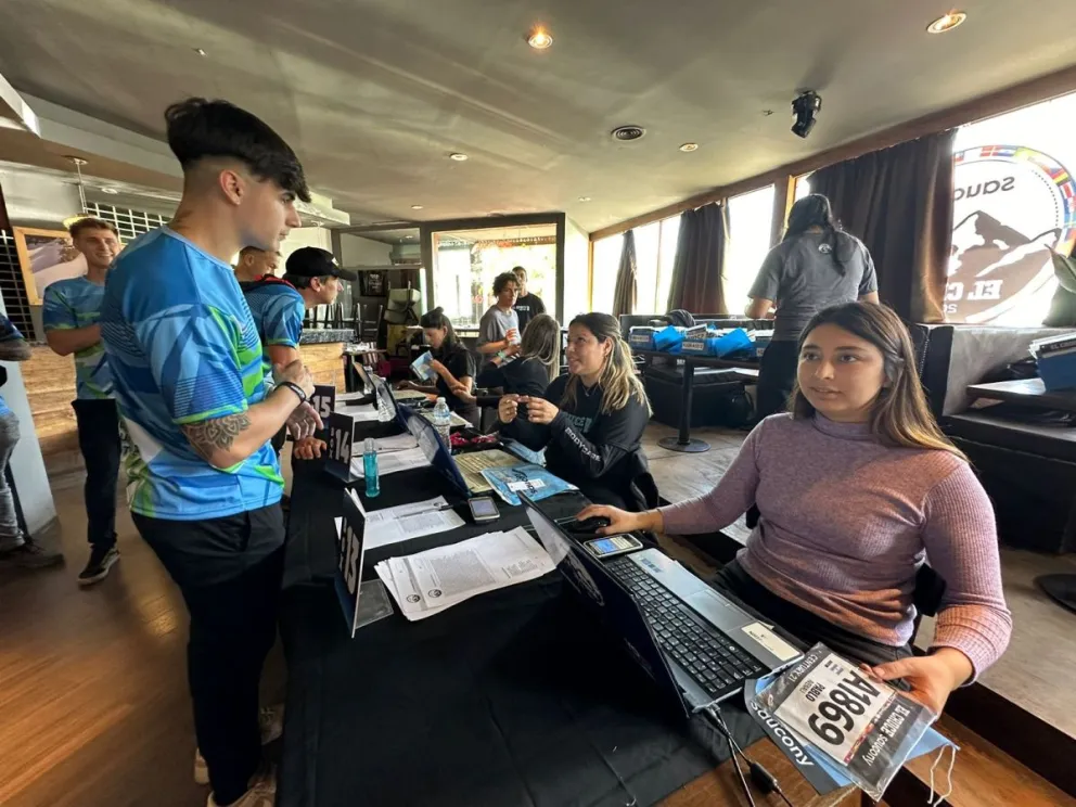 El cerro Catedral, epicentro de un Cruce Saucony que pone primera