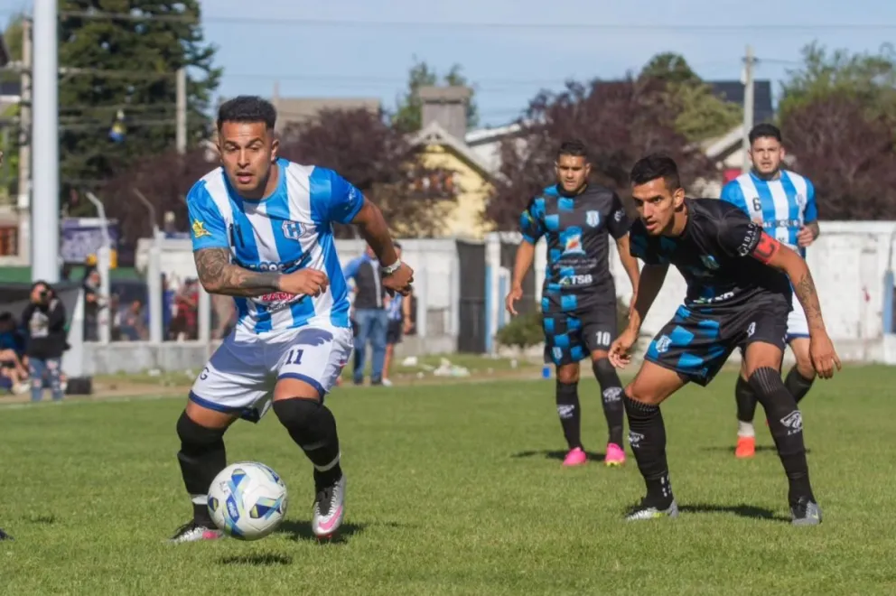 Alas debe ganar y esperar una ayuda del puntero