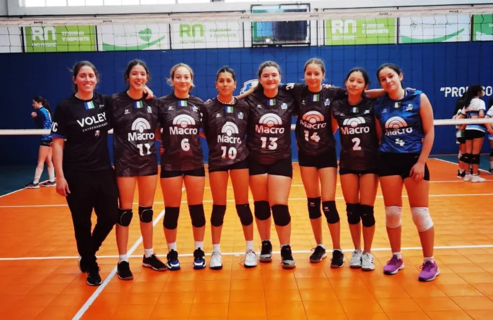 La Liga tuvo festejos de Bariloche Voley Club y Cumbres de San Martín de Los Andes