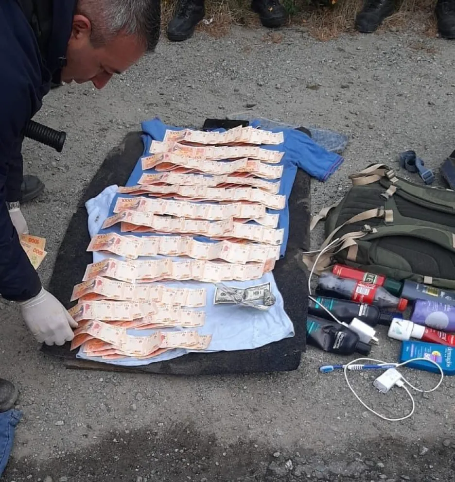 Detuvieron a dos individuos por el robo a un vehículo de alquiler en Circuito Chico