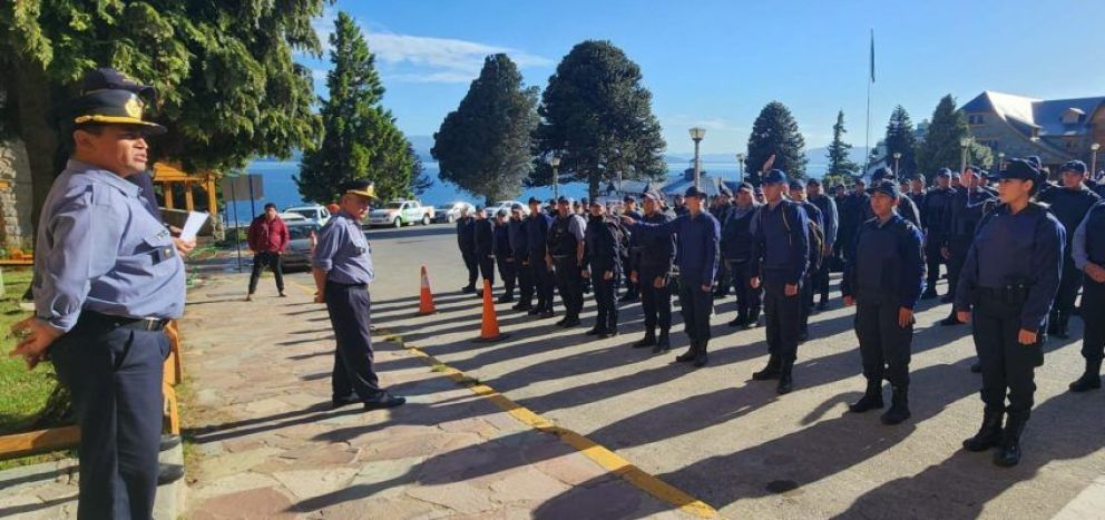Operativos de seguridad: Bariloche recibe refuerzos policiales para la temporada estival 