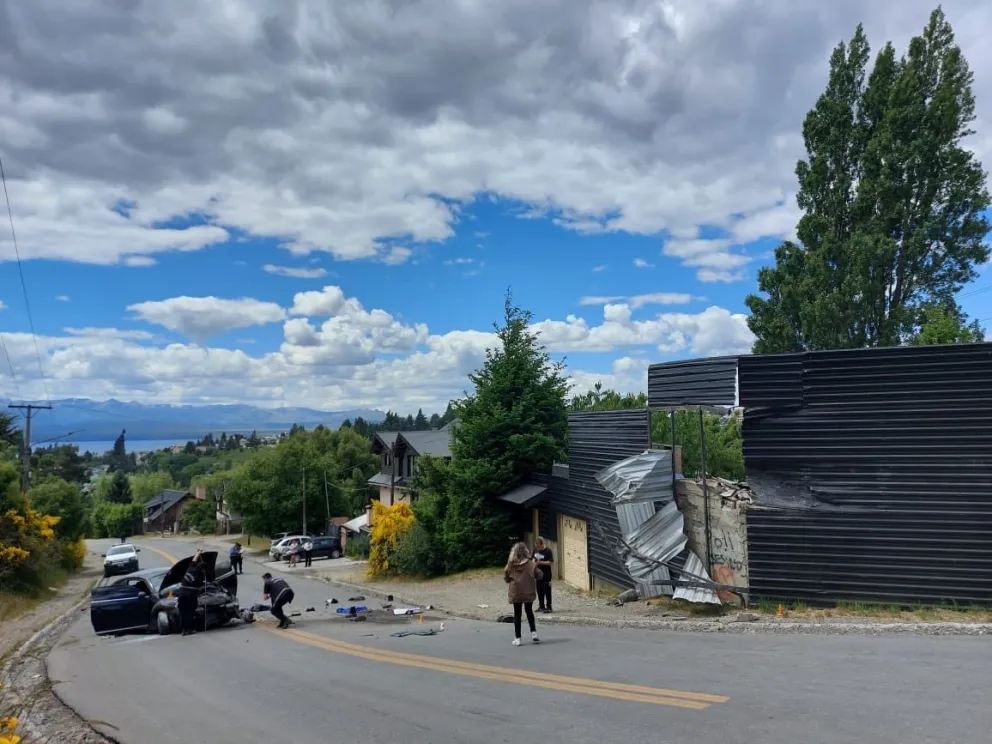 Violento accidente en Pasaje Gutiérrez y Brown