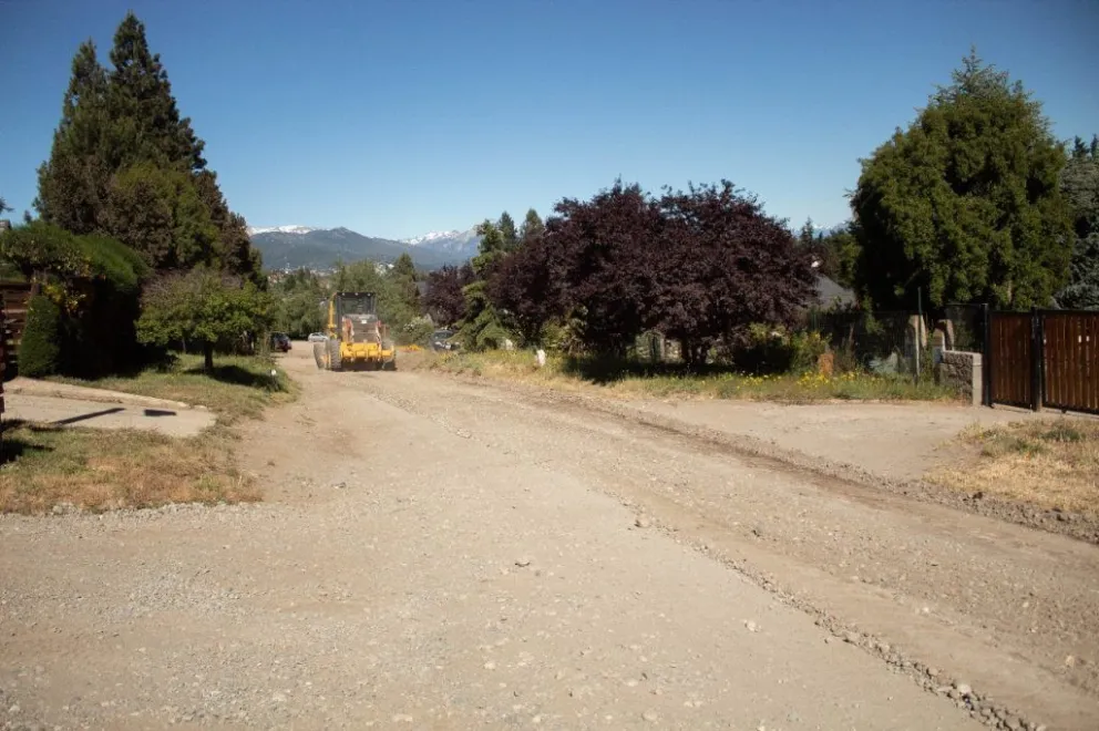 Trabajan en el mantenimiento de las calles del Este de la ciudad