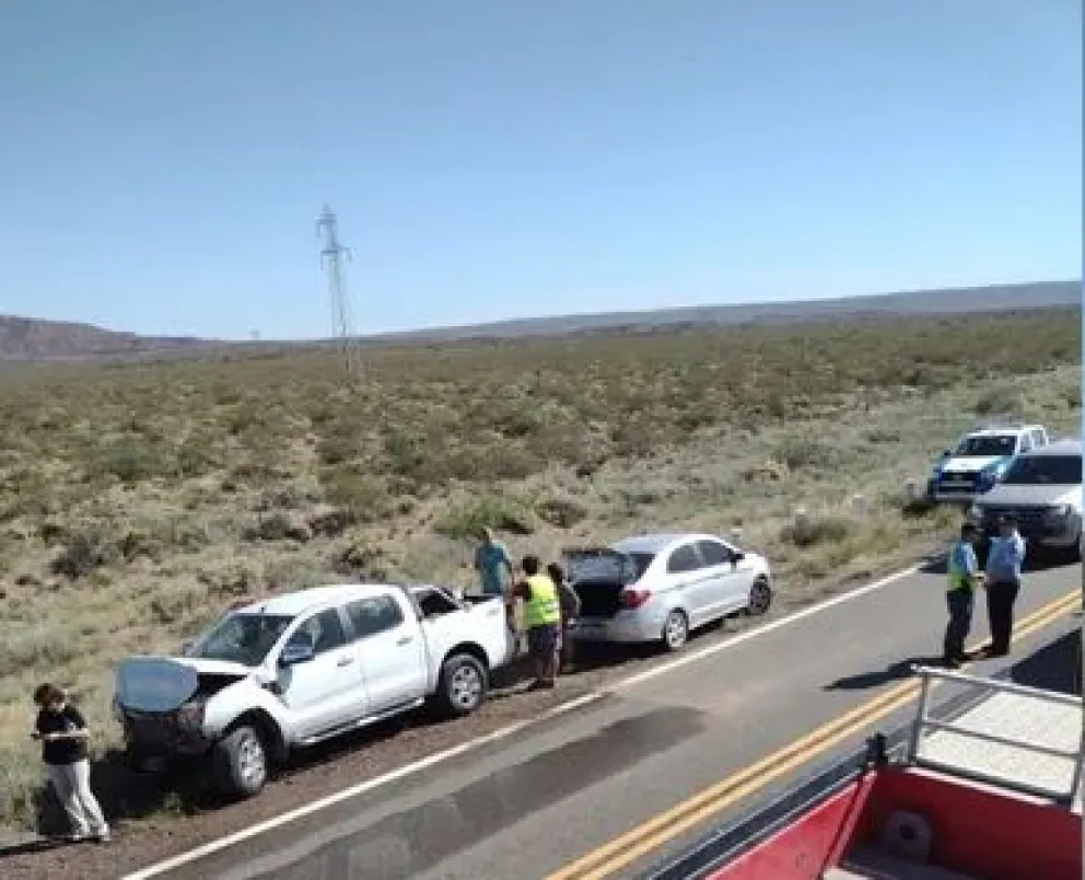 Viajaban juntos y chocaron camino a Bariloche