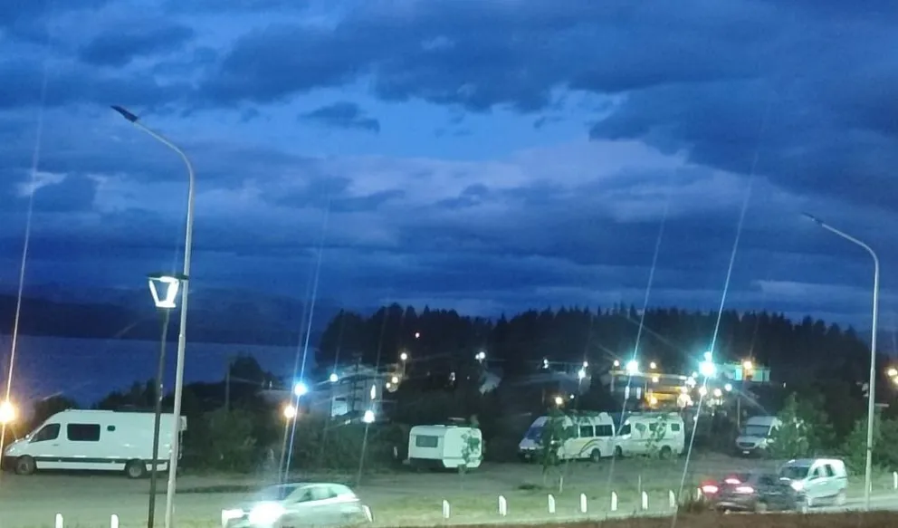 Quejas por casillas rodantes que pernoctan en espacios no habilitados 