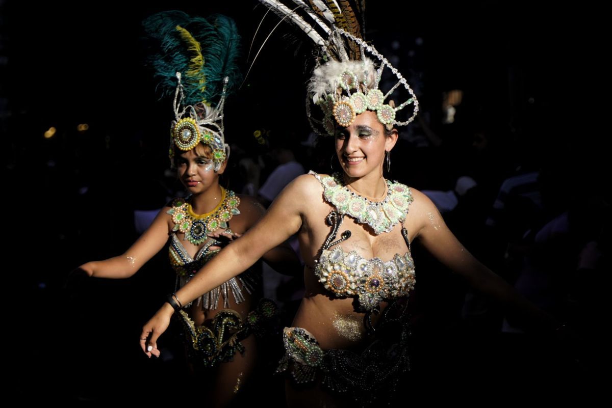 Pre Carnaval: la calle Mitre se vistió de ritmo y color 