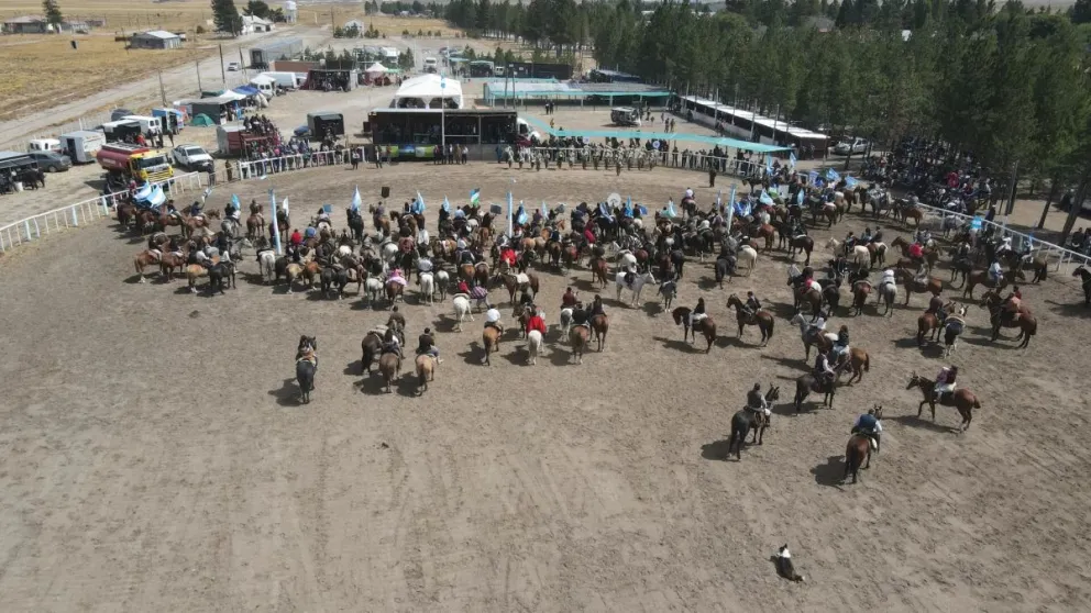 Pilcaniyeu celebra sus 103 años con una gran fiesta rural