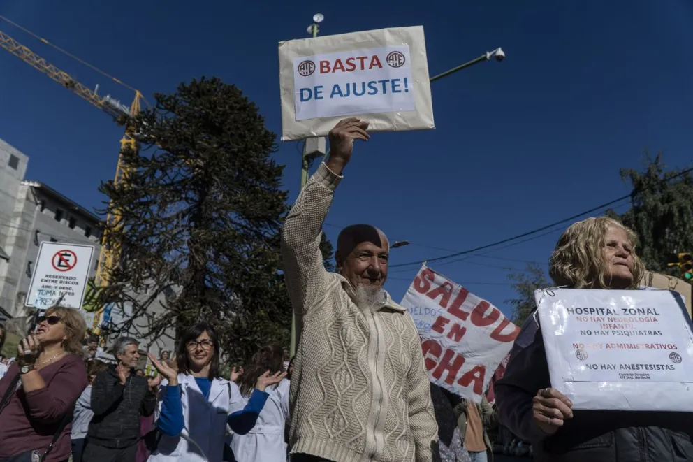La semana cerró con paro y movilización