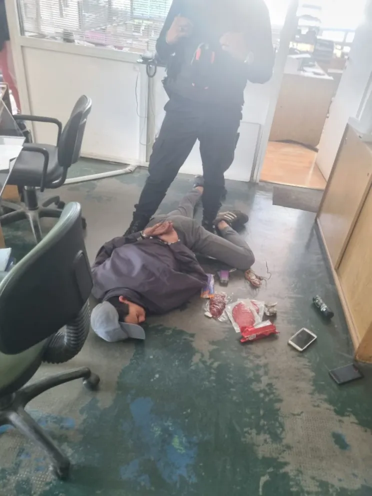 El rápido accionar policial frustró un intento de robo en el barrio Ñireco