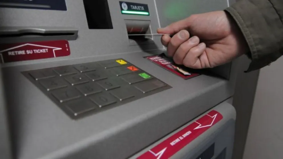 Le dijeron que había ganado un premio y le robaron todos los fondos de su cuenta bancaria