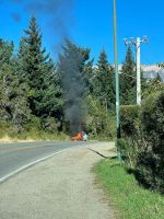 Se incendió un vehículo en camino a Circuito Chico