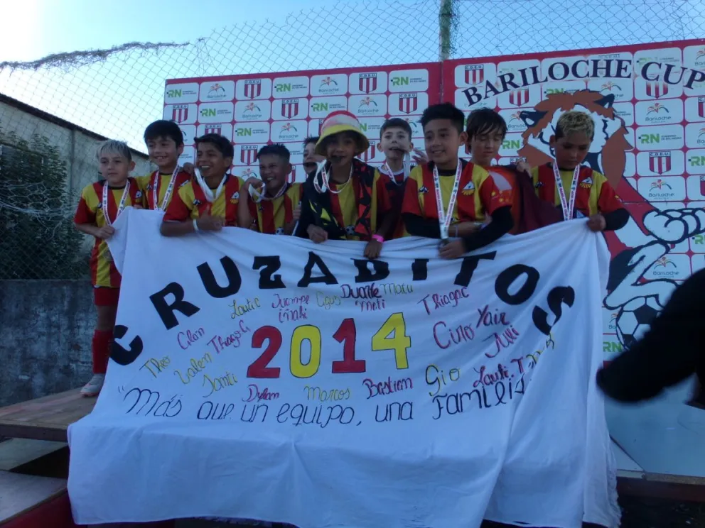 La Bariloche Cup vivió cuatro grandes jornadas. Un excelente 11º capítulo. Fotos: facebook Estudiantes Unidos.