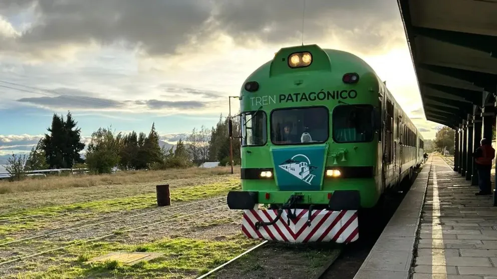 Luego de tres meses fuera de servicio, comenzó a funcionar el Tren Expreso Rionegrino