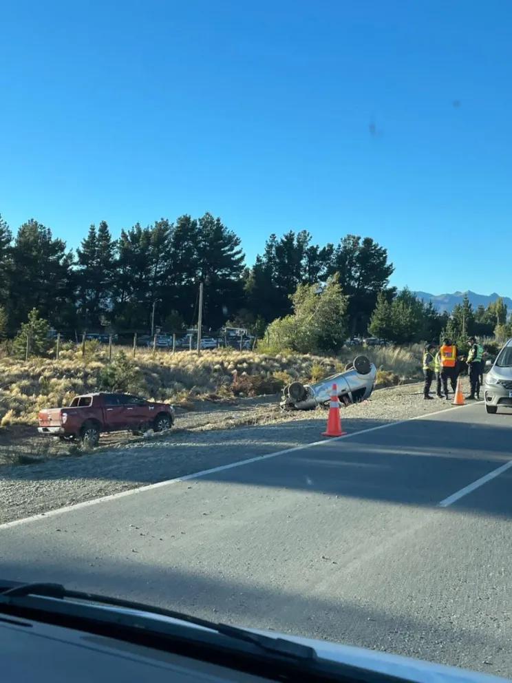 Otro accidente en cercanías a Dina Huapi dejó tres personas heridas