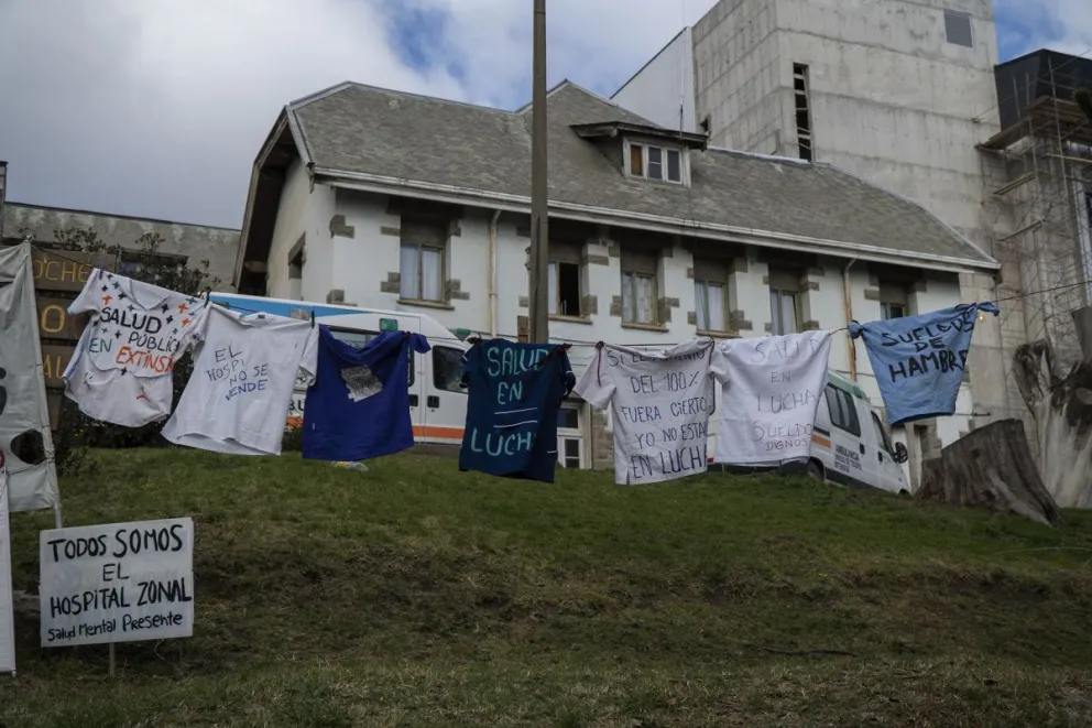 Trabajadores de Salud siguen con sueldos por debajo de la canasta básica