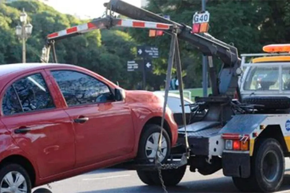 Por decisión del Gobierno, las compañías de seguro no prestarán servicio de grúa