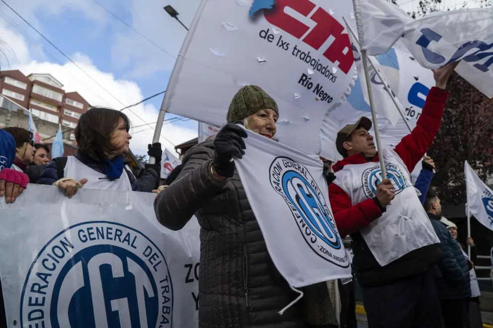 La CGT descartó el paro nacional y propuso una estrategia legislativa, judicial y de movilización en todo el país. Foto: Marcelo Martínez.