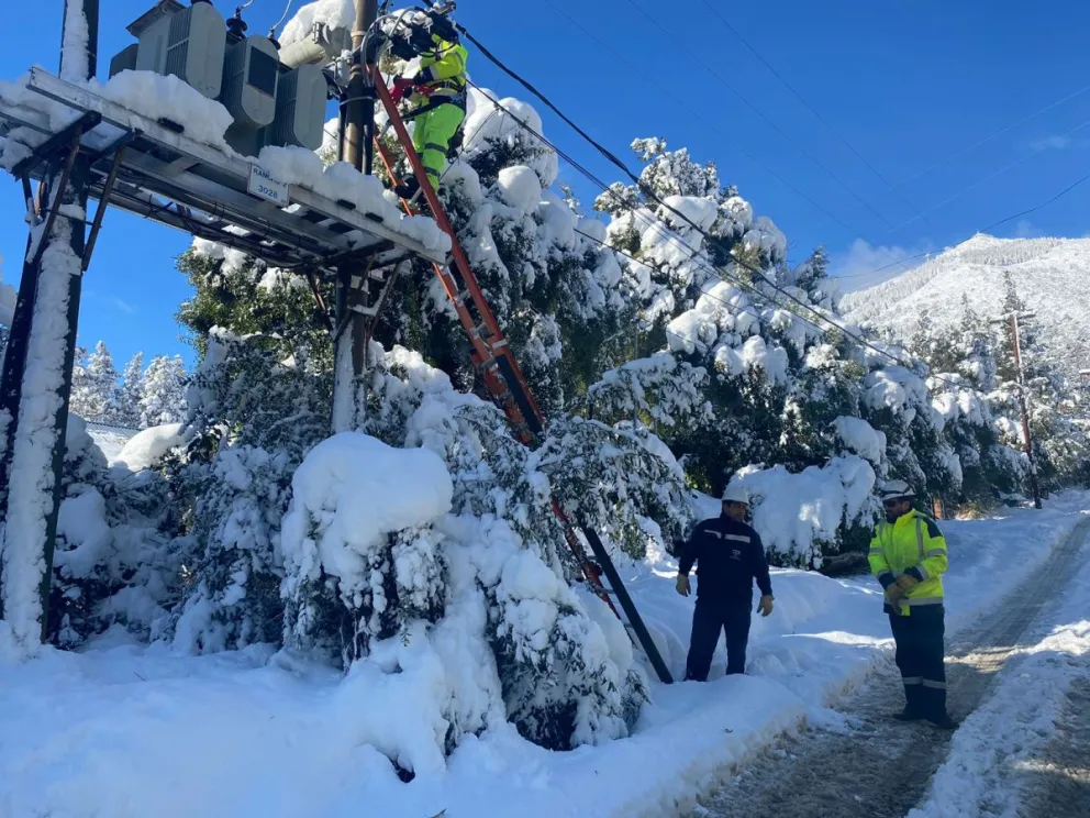 El temporal provocó cortes del suministro eléctrico y de agua