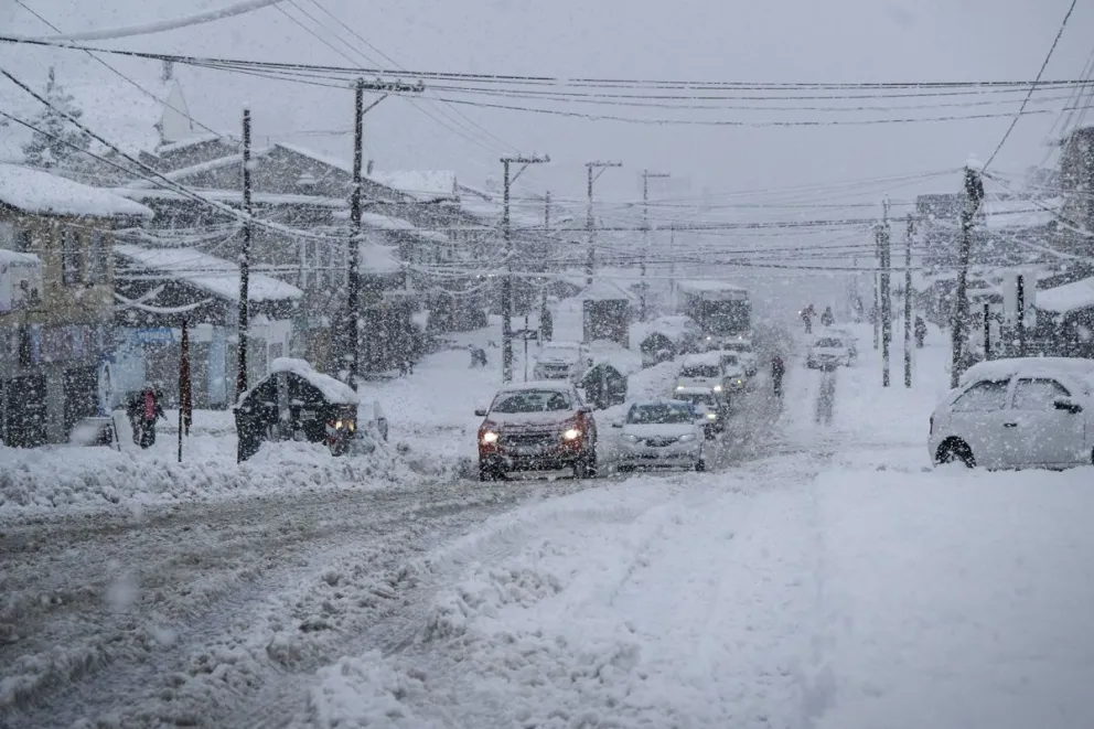 Rige la alerta naranja por nevadas en la región
