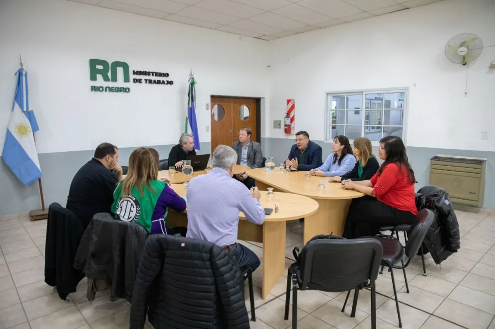 Evalúan que el periodo de prueba en la administración pública no supere los 6 meses