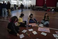 Estudiantes realizaron una sentada por condiciones edilicias 