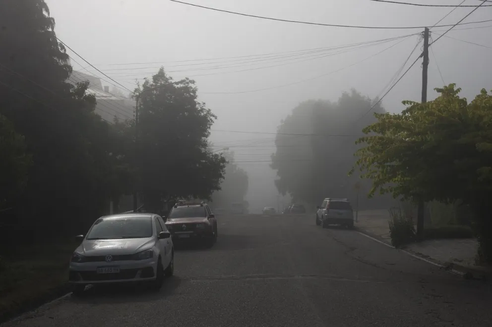 Las calles y rutas se ven afectadas por bancos de niebla. Foto: ilustrativa Marcelo Martínez.