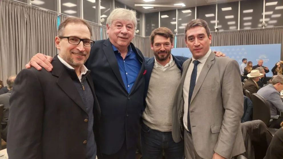 Los intendentes del interior acudieron al Congreso para pedir equidad en el reparto de subsidios al transporte